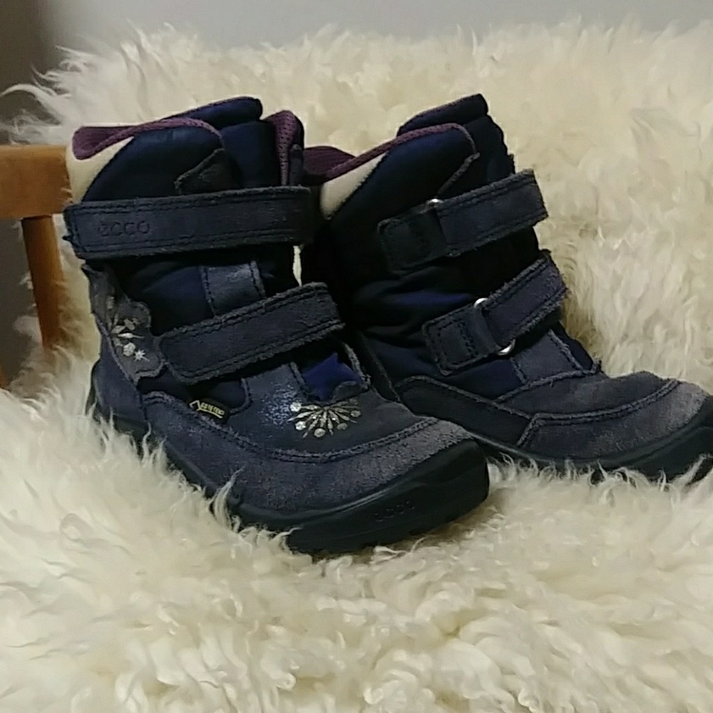 Ecco, Girls winter and snow boots.